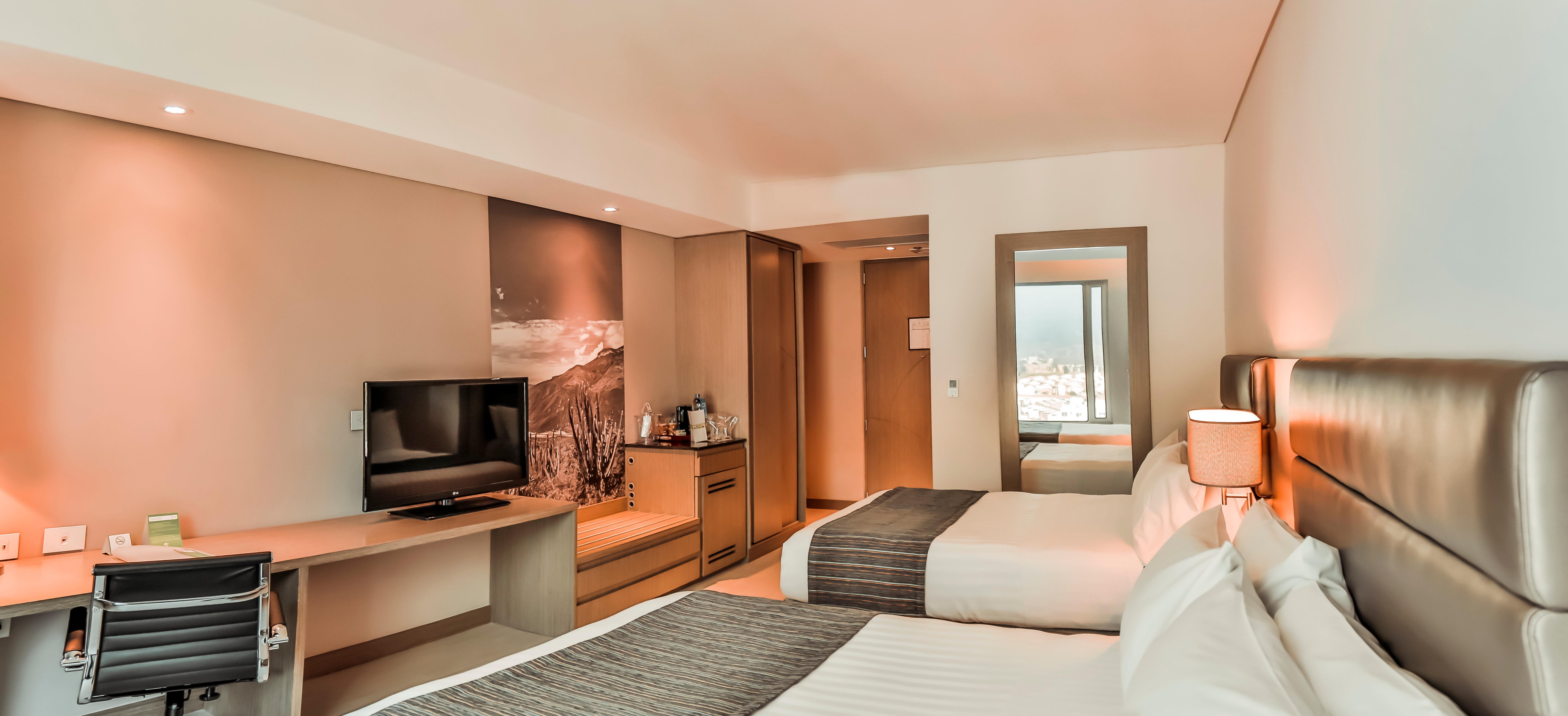 Holiday Inn Bucaramanga Cacique By Ihg Exterior photo Deluxe room