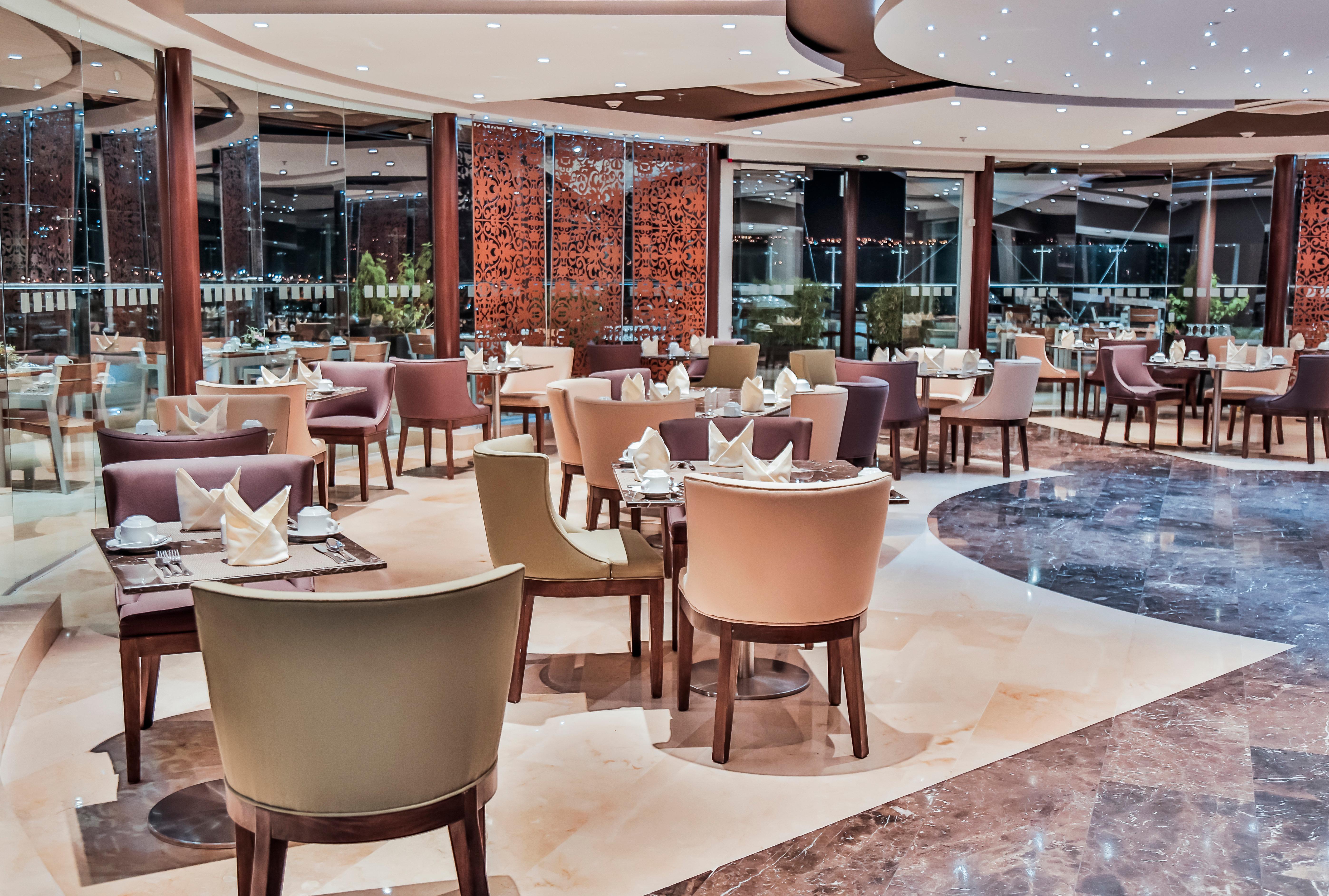 Holiday Inn Bucaramanga Cacique By Ihg Exterior photo The restaurant