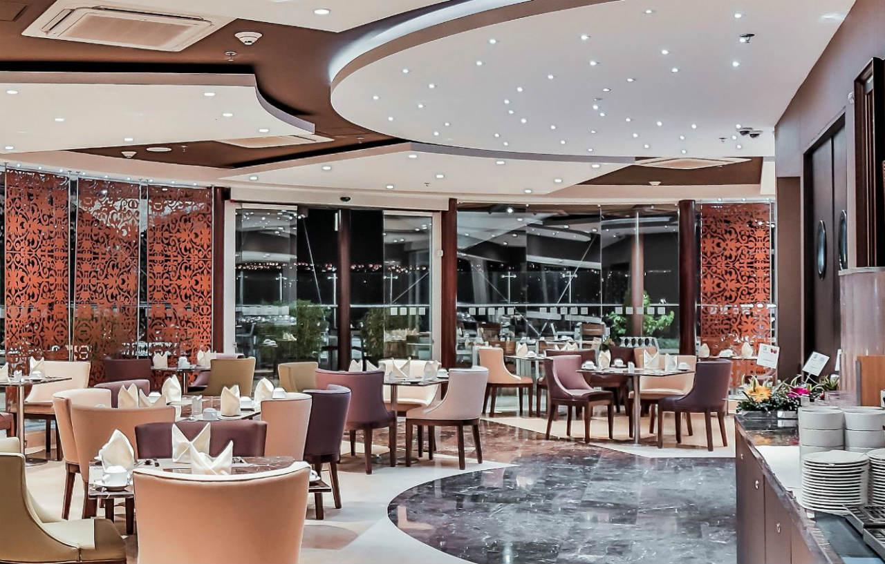 Holiday Inn Bucaramanga Cacique By Ihg Exterior photo The restaurant